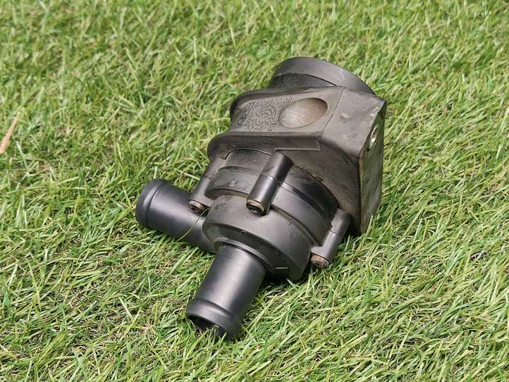 Audi A4 (2007 - 2011)  06H965561 Циркуляционный электрический двигатель