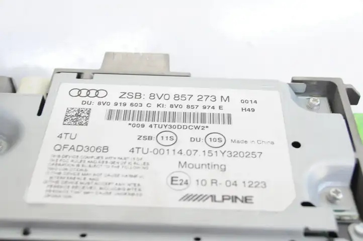 Audi A3/S3 8V (2016 - 2020) 8V0857273M Дисплей — фото 3