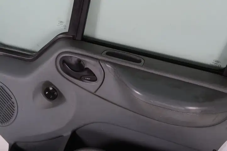 Ford Transit (2006 - 2013) Дверь — фото 12