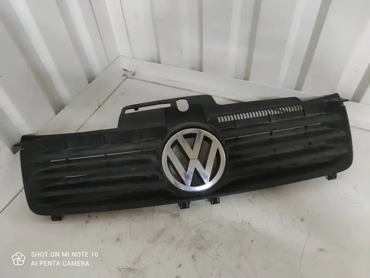 Volkswagen Polo (2001 - 2005) 6q0853651 Верхняя решетка радиатора — фото 1