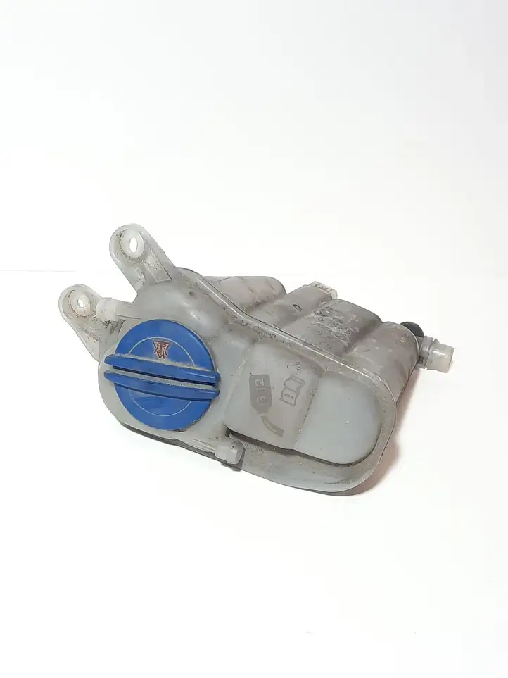 Audi A4 S4 B8 8K (2007 - 2011) 8K0121405E Расширительный бачок — фото 1