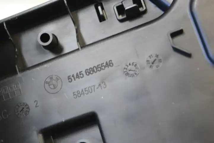 BMW 3 G20 G21 (2019 - ) 6805545 Обшивка рулевой колонки — фото 6