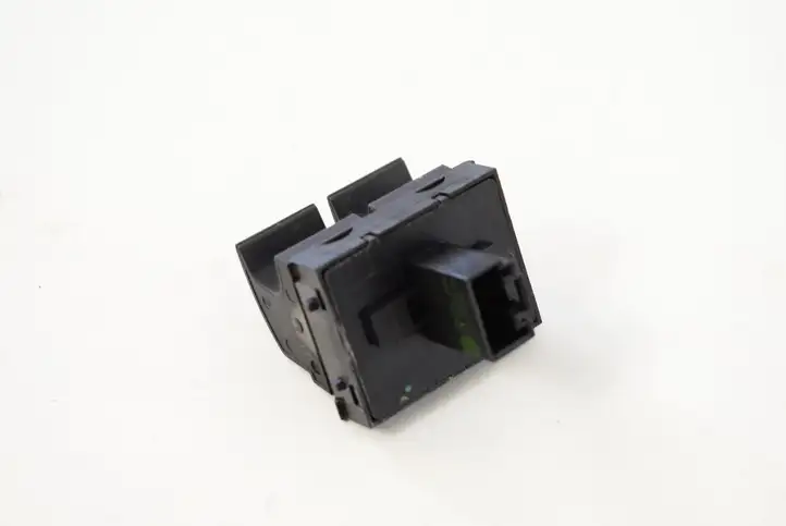 Volkswagen Scirocco (2008 - 2014) 1K3959857A Кнопка стеклоподъемников — фото 3
