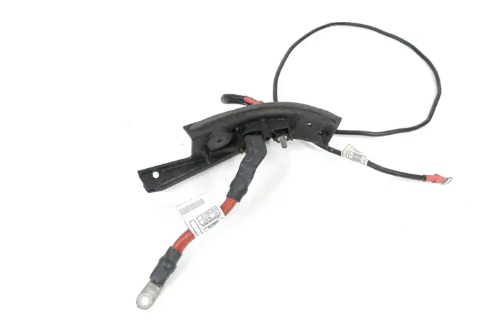 BMW 1 F20 F21 (2011 - 2019) 7632000 Клеммный узел плюсовых проводов — фото 2