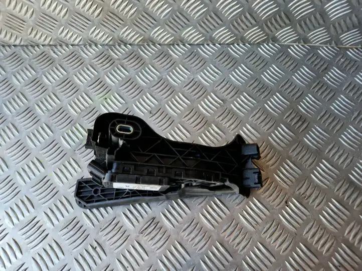 Volkswagen Golf V (2003 - 2009) 1K1721503P Педаль акселератора — фото 2