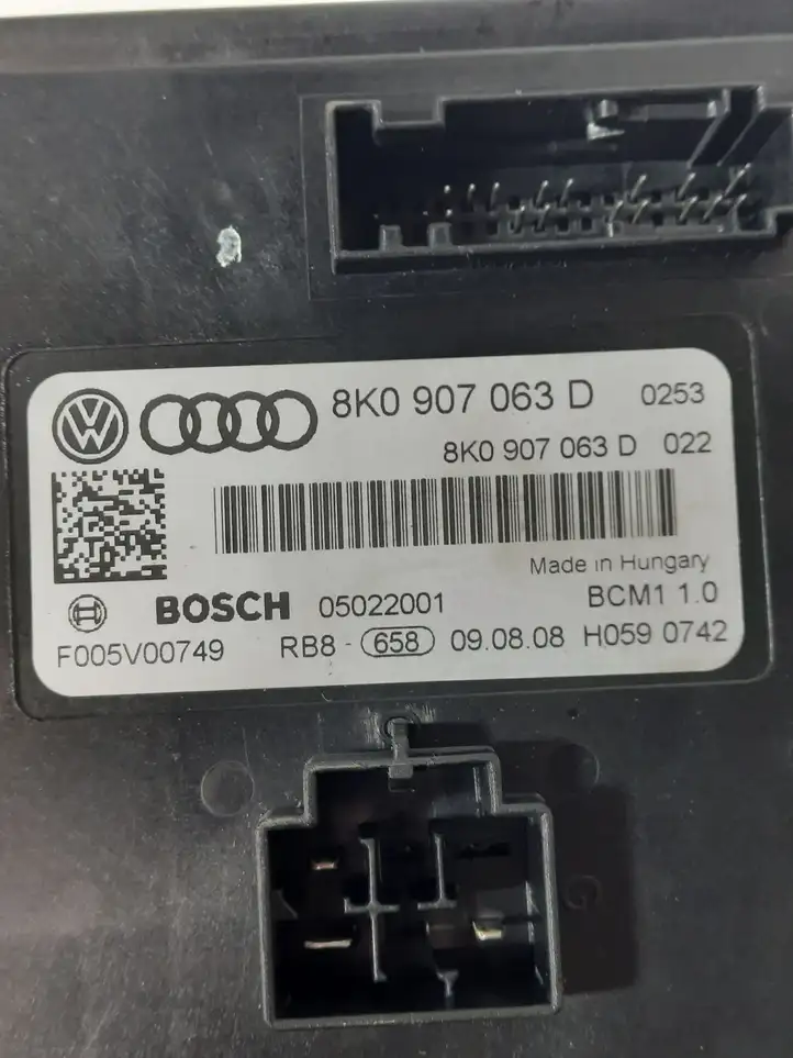 Audi A4 S4 B8 8K (2007 - 2011) 8K0907063D Модуль комфорта — фото 4