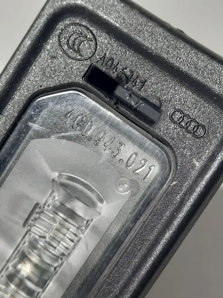 Audi A6 C7 (2011 - 2014) 4G0943021 Подсветка номера — фото 2