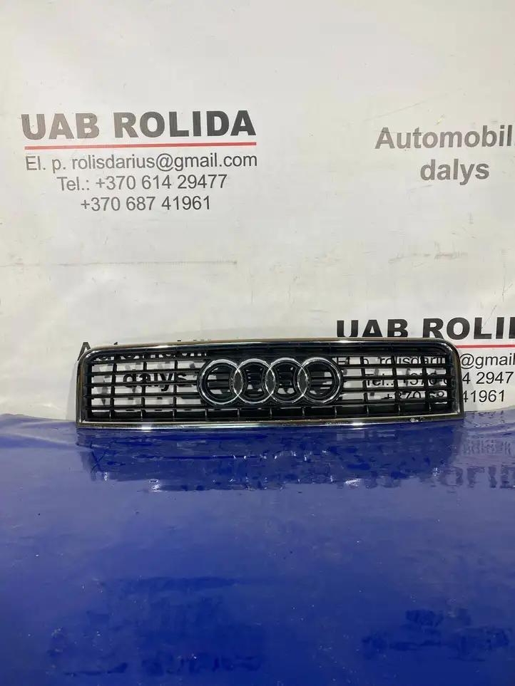Audi A4 S4 B6 8E 8H (2000 - 2006) 8E0853651B Передняя решетка — фото 1