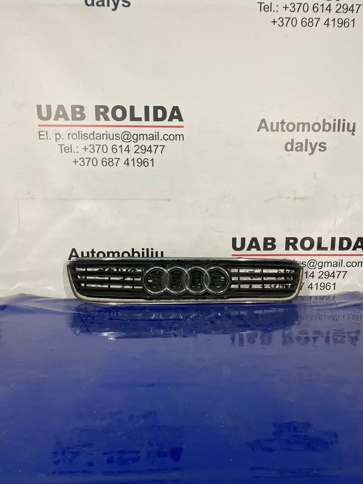 Audi A3/S3 8L (1996 - 2000) 8L0853651A Верхняя решетка радиатора — фото 1