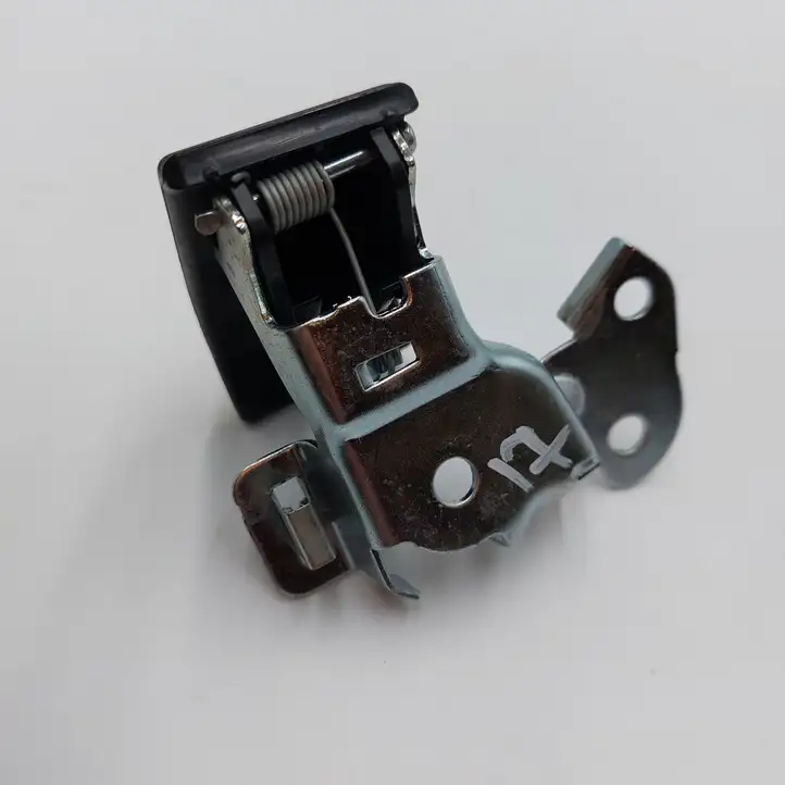 Mini One - Cooper Clubman R55 (2007 - 2014) 714959107 Ручка открытия капота — фото 2