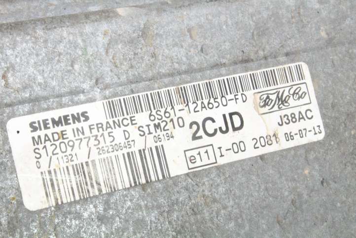 Ford Fiesta (2013 - 2017)  6S6112A650FD Блок управления двигателя