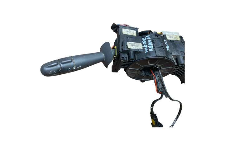 Opel Vivaro (2006 - 2014)  91166327D Ручка поворотов/ фонарей
