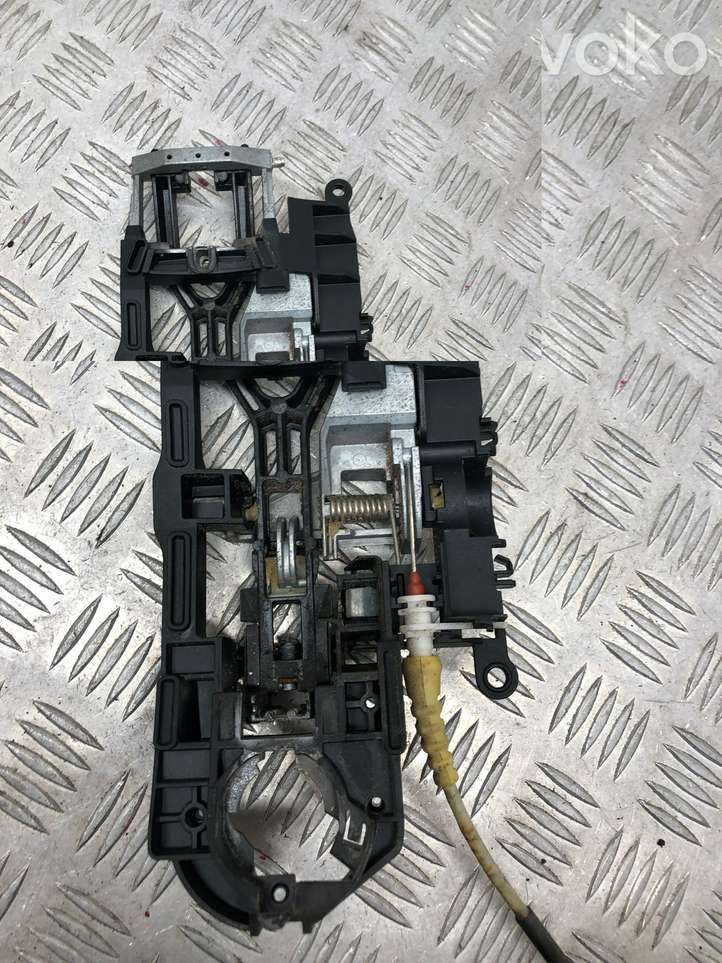 BMW 5 F10 F11 (2009 - 2016)  X4718722811 Кронштейн