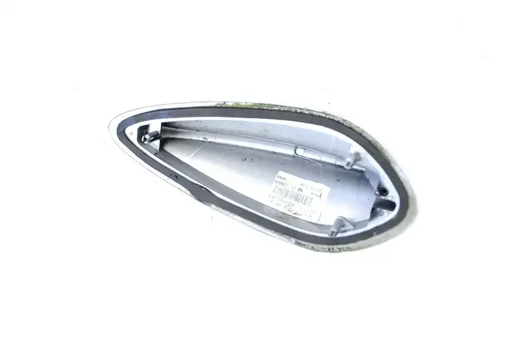 BMW 3 F30 F35 F31 (2012 - 2018) 9253667 Крышка GPS-антенны — фото 4