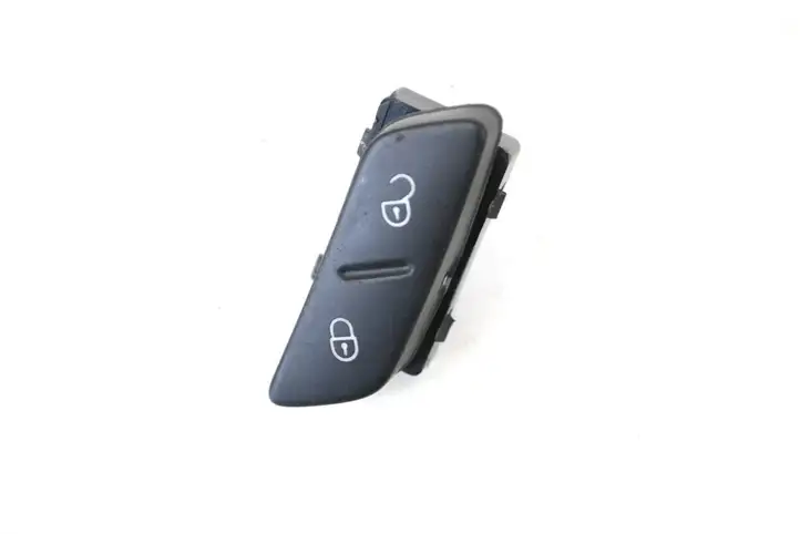 Volkswagen Scirocco (2008 - 2014) 1Q0962125B Кнопка фаркопа в багажнике — фото 1