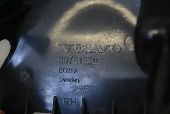 Volvo XC60 (2008 - 2013) 30721220 Верхняя обшивка стойки B — фото 5