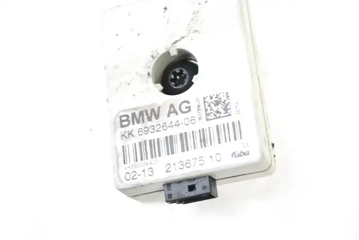 BMW X6 E71 (2008 - 2014) 65206932644 Усилитель антенны — фото 5