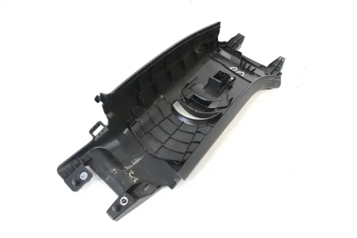 Audi A1 (2010 - 2014) 8X3867244B Верхняя обшивка стойки B — фото 3