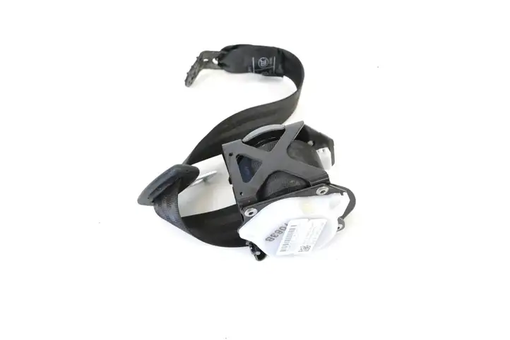 Audi A1 (2010 - 2014) 8X0857805D Задний ремень безопасности — фото 1