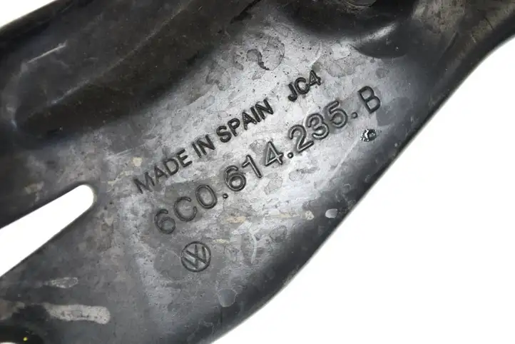 Audi A1 (2010 - 2014) 6C0614235B Другая часть кузова — фото 5
