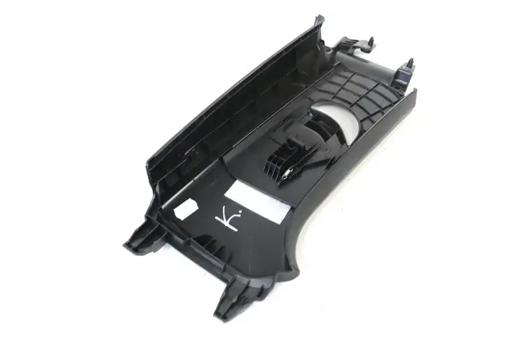 Audi A1 (2010 - 2014) 8X3867243B Нижняя обшивка стойки B — фото 4