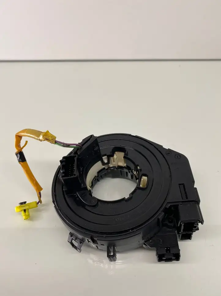 Mazda 6 (2009 - 2012) D65166CS0 Контактное кольцо SRS — фото 1