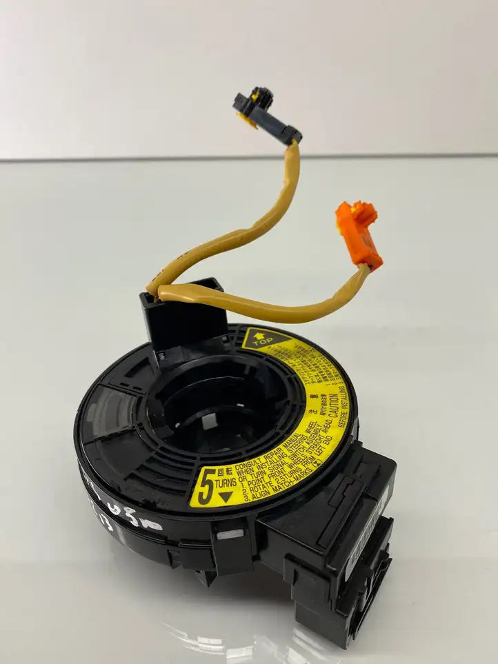 Toyota Avensis T250 (2006 - 2009) 4MG8937 Контактное кольцо SRS — фото 1