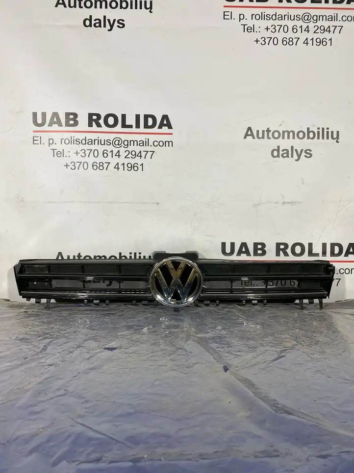 Volkswagen Golf VII (2013 - 2019) 5G0853653E Верхняя решетка радиатора — фото 1