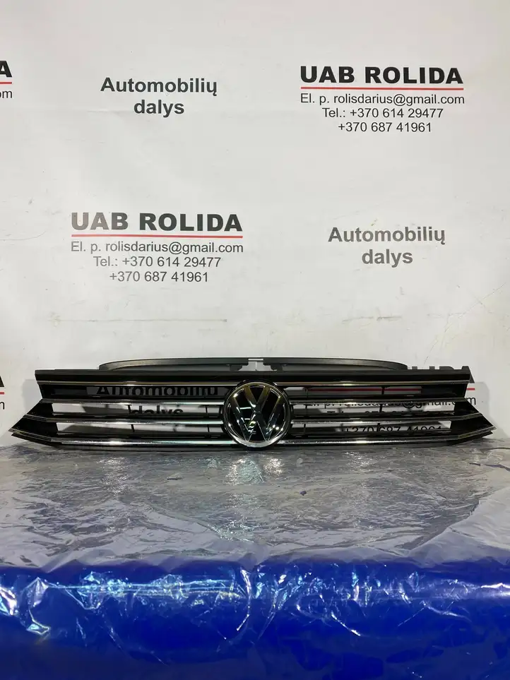 Volkswagen PASSAT B8 (2015 - ) 3G0853653 Верхняя решетка радиатора — фото 1