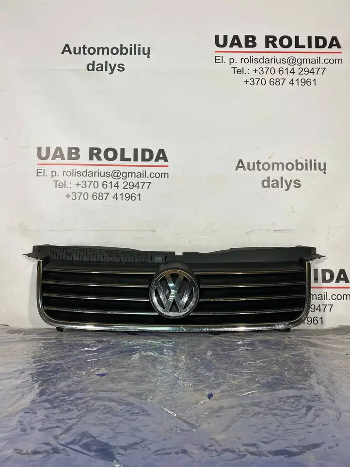 Volkswagen PASSAT B5.5 (2001 - 2005) 3B0853651L Верхняя решетка радиатора — фото 1