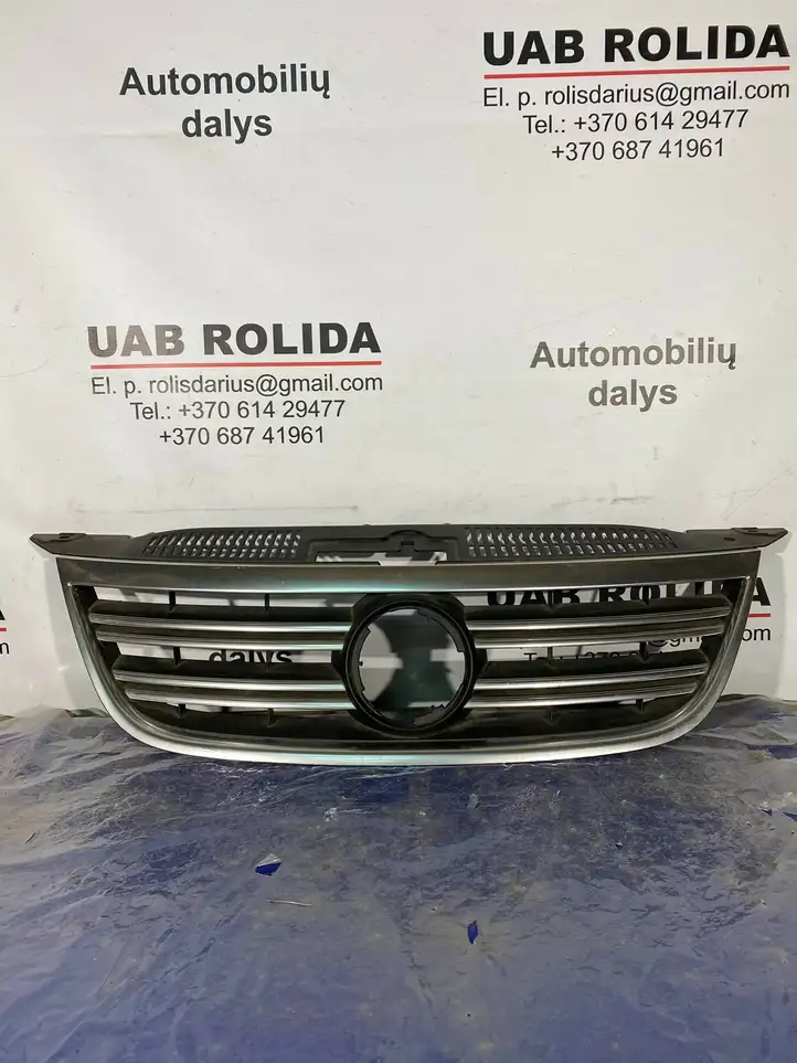 Volkswagen Tiguan (2007 - 2011) 5N0853651B Верхняя решетка радиатора — фото 1