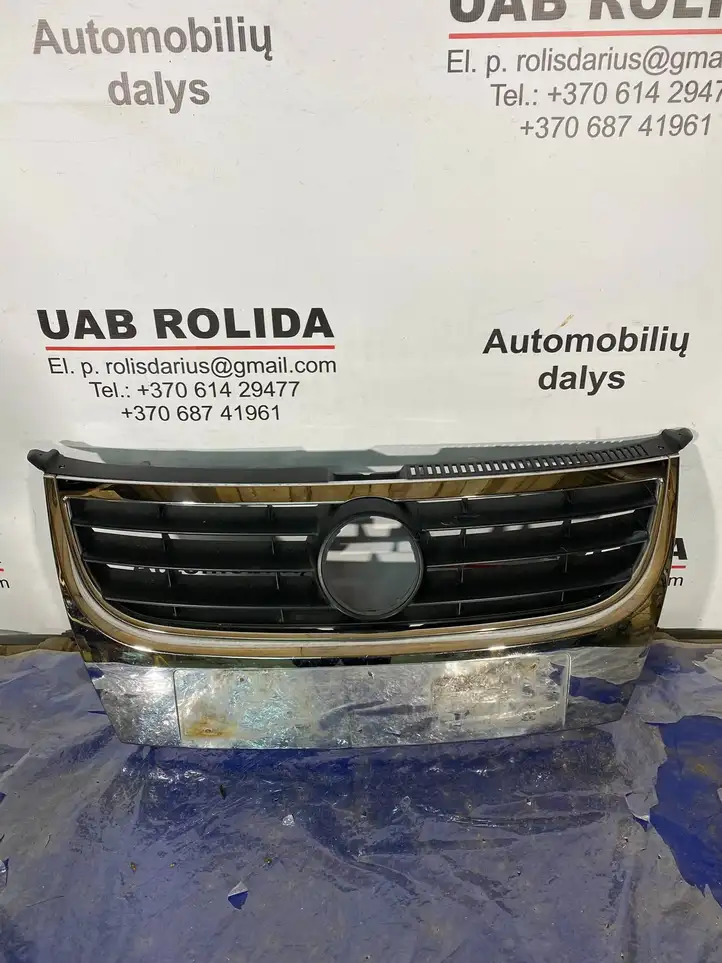 Volkswagen Touran I (2003 - 2010) 1T0853651D Верхняя решетка радиатора — фото 1