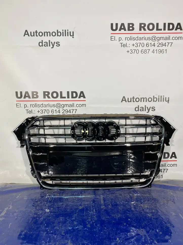 Audi A4 S4 B8 8K (2011 - 2015) Верхняя решетка радиатора — фото 1