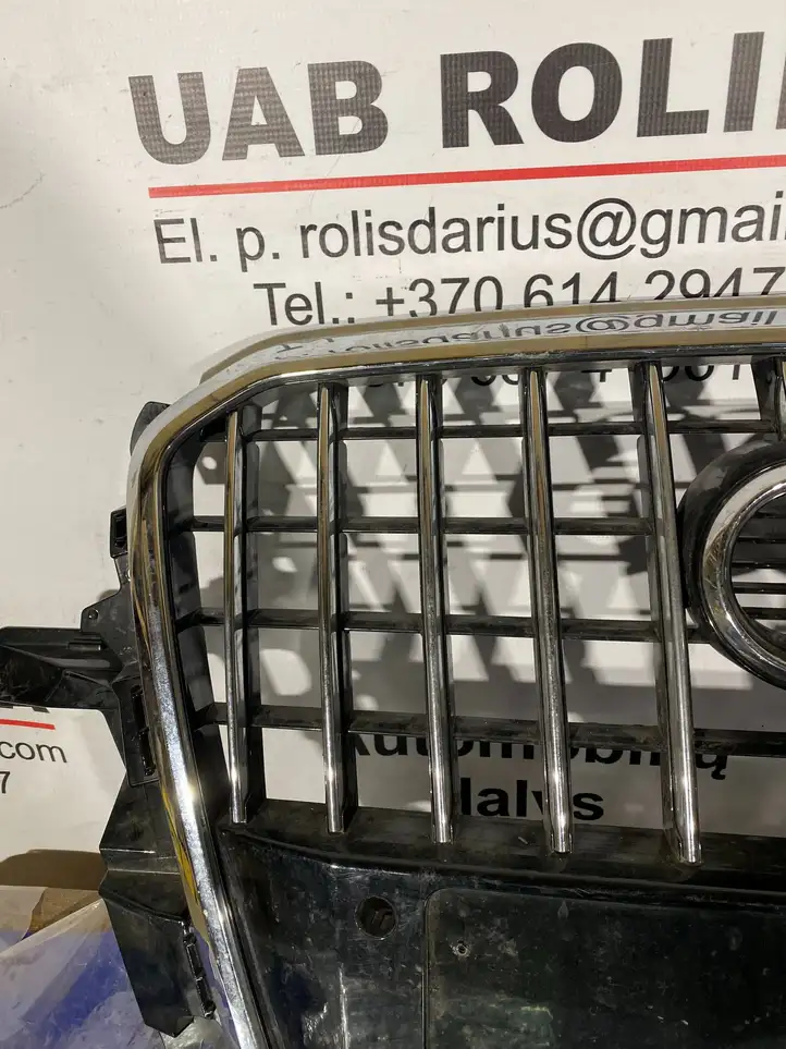 Audi Q5 SQ5 (2008 - 2012) 8R0853651R Верхняя решетка радиатора — фото 10