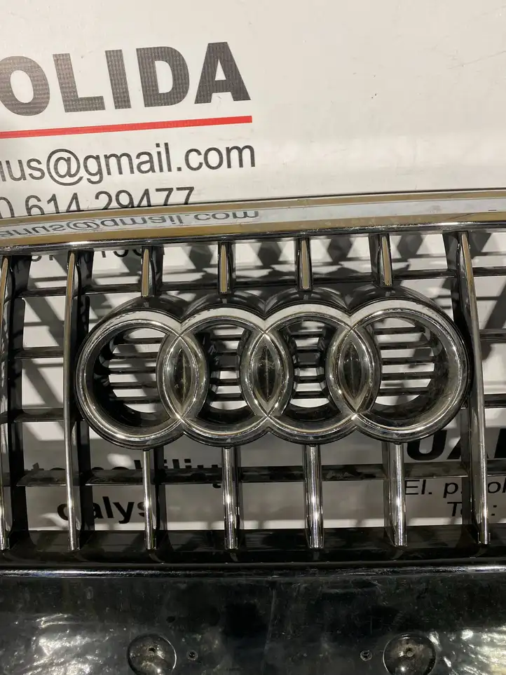 Audi Q5 SQ5 (2008 - 2012) 8R0853651R Верхняя решетка радиатора — фото 11