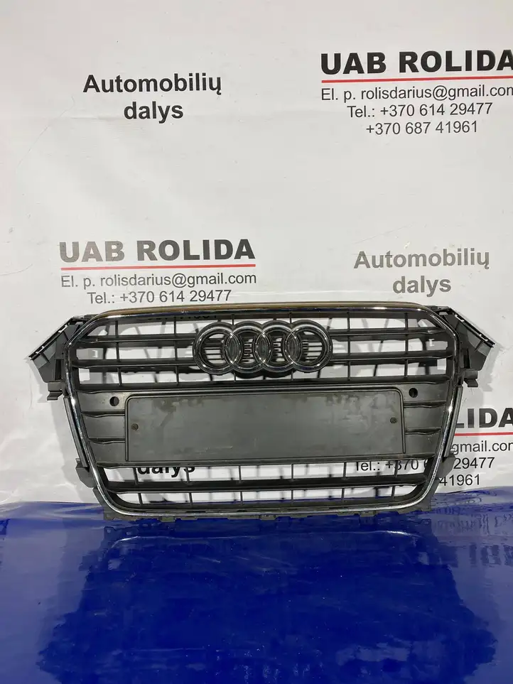 Audi A4 S4 B8 8K (2011 - 2015) 8K0853651E Верхняя решетка радиатора — фото 1