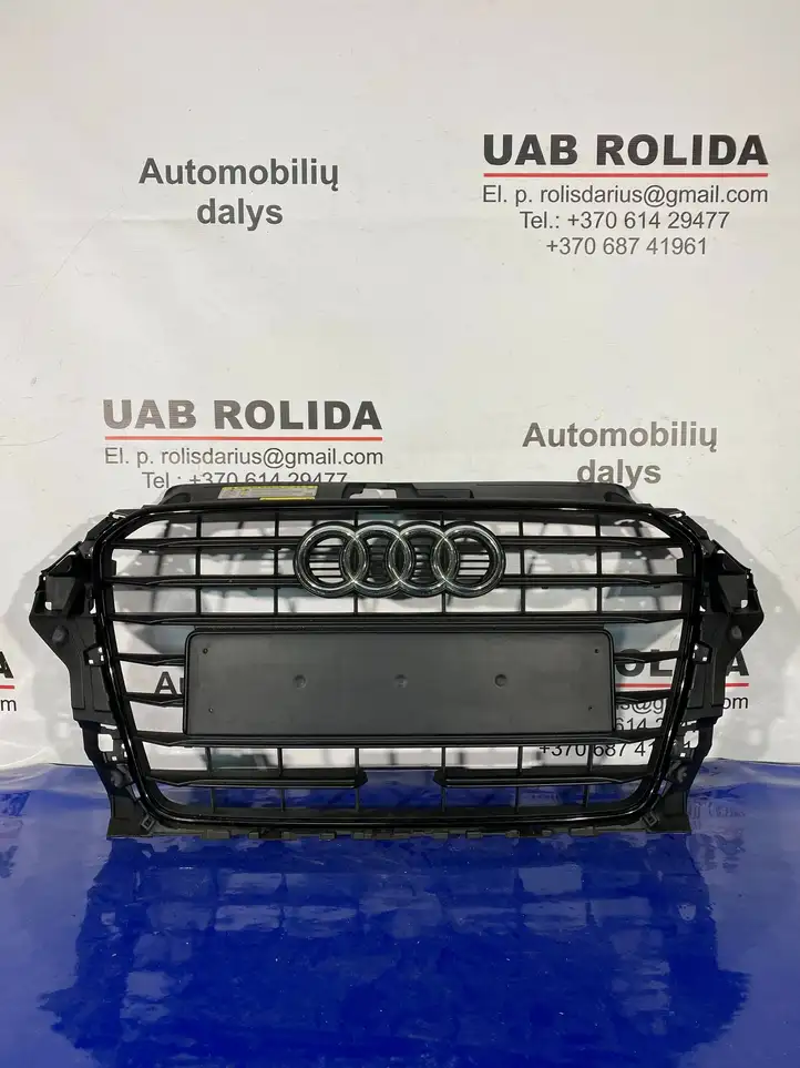 Audi A3/S3 8V (2012 - 2016) 8V5853651A Верхняя решетка радиатора — фото 1