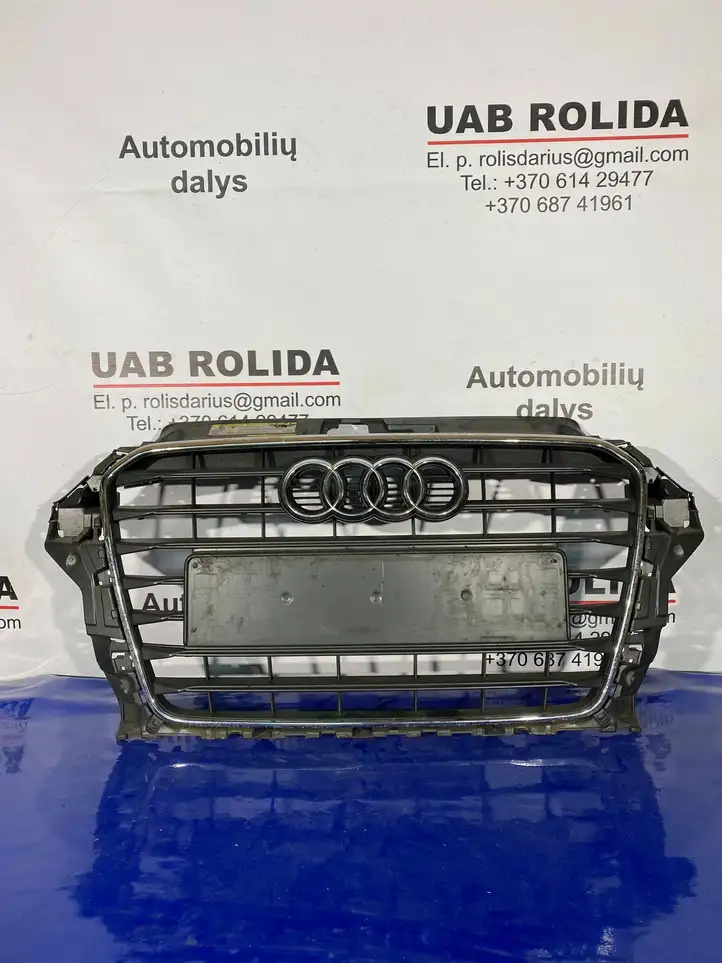 Audi A3/S3 8V (2012 - 2016) 8V3853651 Верхняя решетка радиатора — фото 1