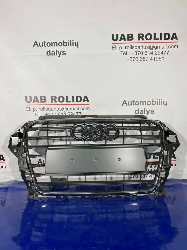 Audi A3/S3 8V (2012 - 2016) 8V3853651 Верхняя решетка радиатора — фото 1