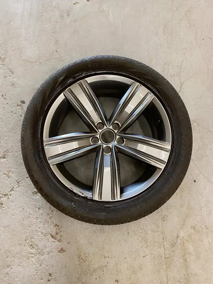 Volkswagen Tiguan (2011 - 2016)  5NA601025Q Легкосплавный колесный диск R19