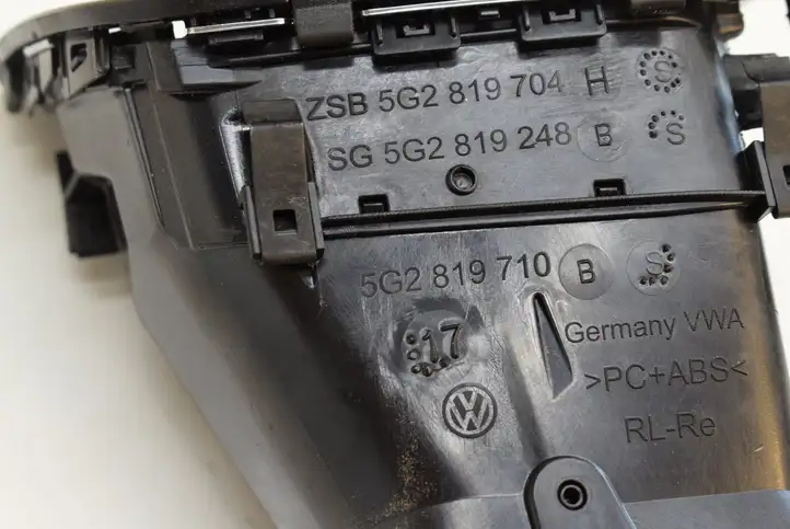 Volkswagen Golf VII (2013 - 2019) 5G2819710B Воздушная решетка панели — фото 5