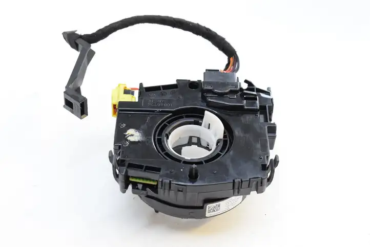 Volkswagen Golf VII (2013 - 2019) 6Q0953549F Контактное кольцо SRS — фото 3