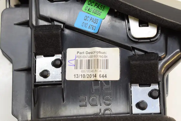 Nissan Qashqai (2013 - 2017) 687604EAOA Воздушная решетка панели — фото 5
