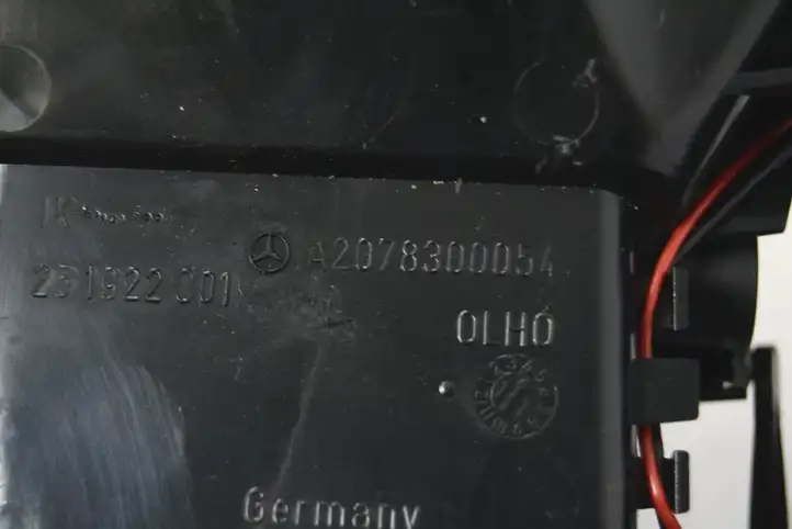 Mercedes-Benz E A207 (2010 - 2017) A2078300054 Воздушная решетка панели — фото 5