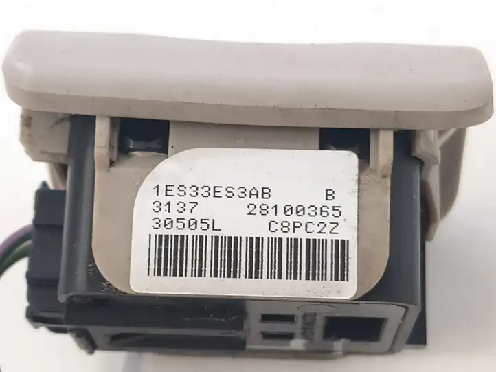 Chrysler Grand Voyager V (2007 - 2010) 28100365 Кнопка фаркопа в багажнике — фото 5