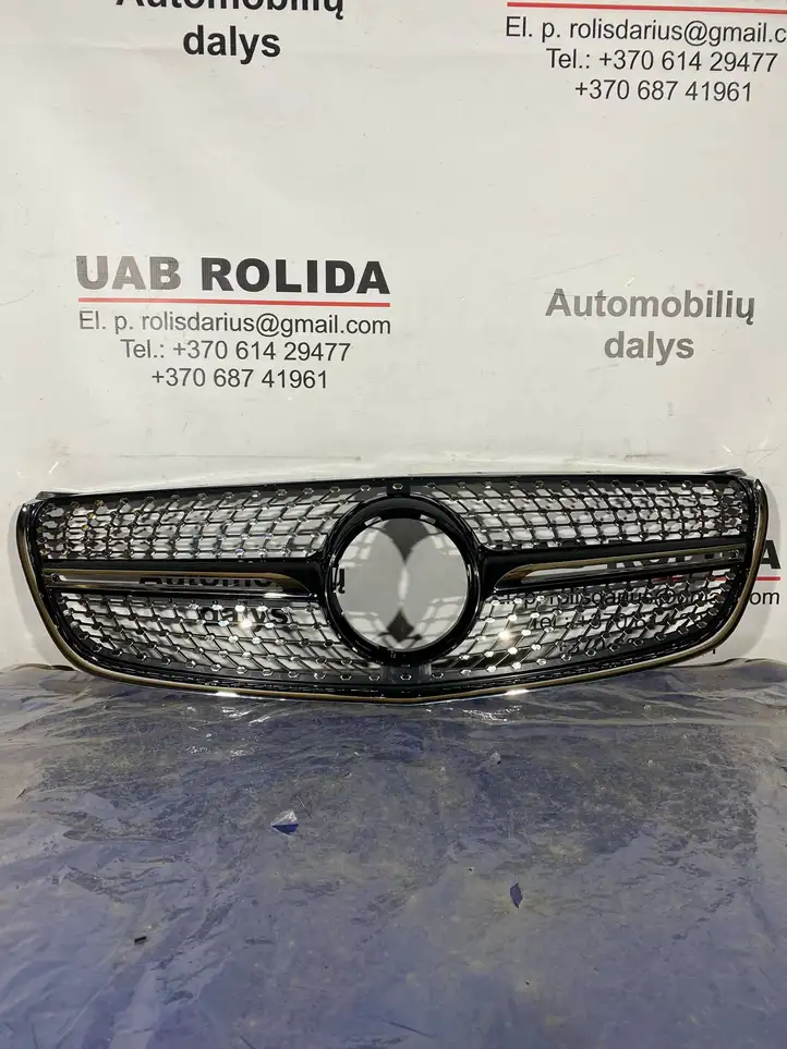 Mercedes-Benz Vito W447 (2014 - ) Верхняя решетка радиатора — фото 1