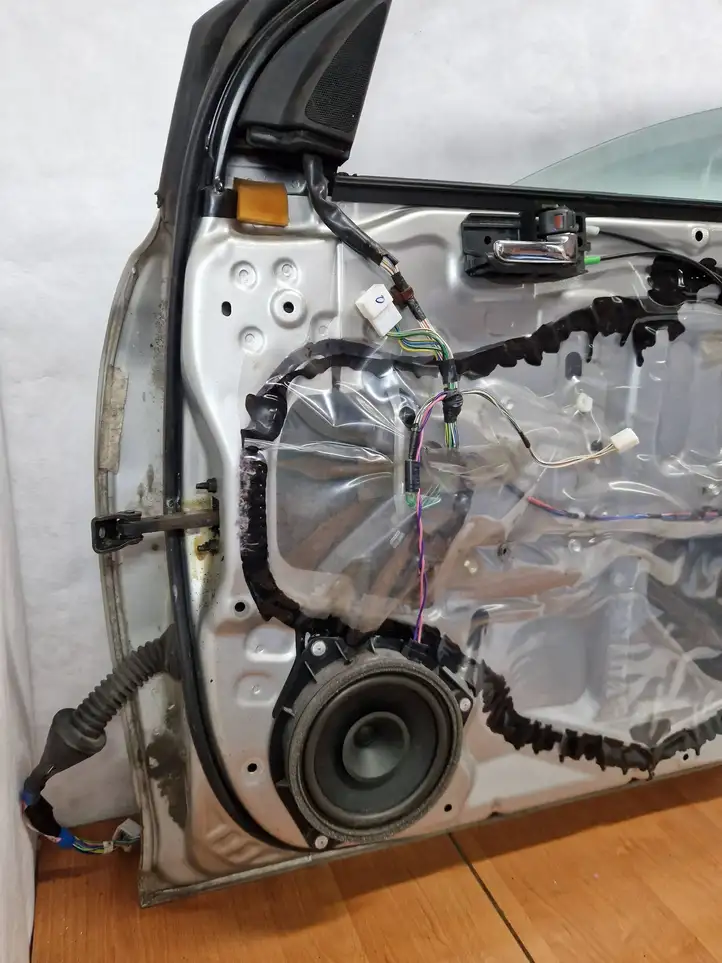 Toyota Avensis T250 (2006 - 2009) Дверь — фото 4