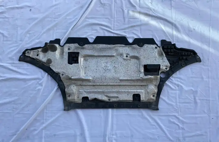 Audi A5 8T 8F (2011 - 2016) 8K0863821A Защита двигателя — фото 1