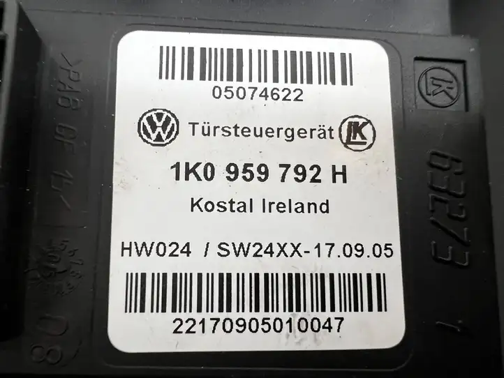 Volkswagen Touran I (2003 - 2010) 1K0959792H Мотор стеклоподъемника передний — фото 4