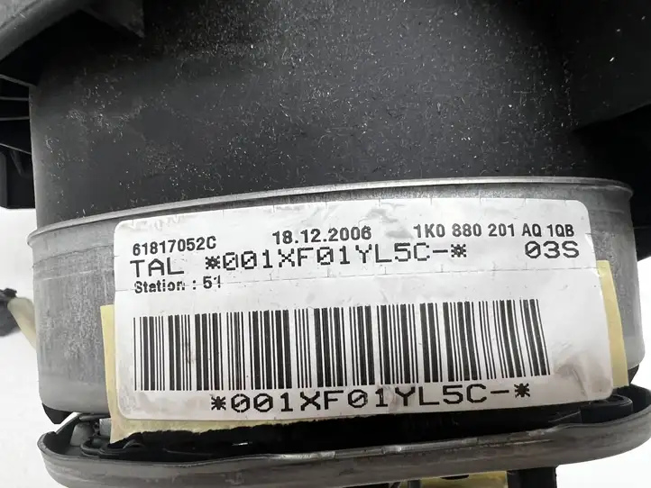 Volkswagen Touran I (2003 - 2010) 1K0880201AQ Подушка безопасности руля — фото 6